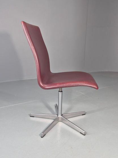 Vintage Fritz Hansen Oxford Chair Arne Jacobsen Design 2004 MCM EB11751 MSWI2