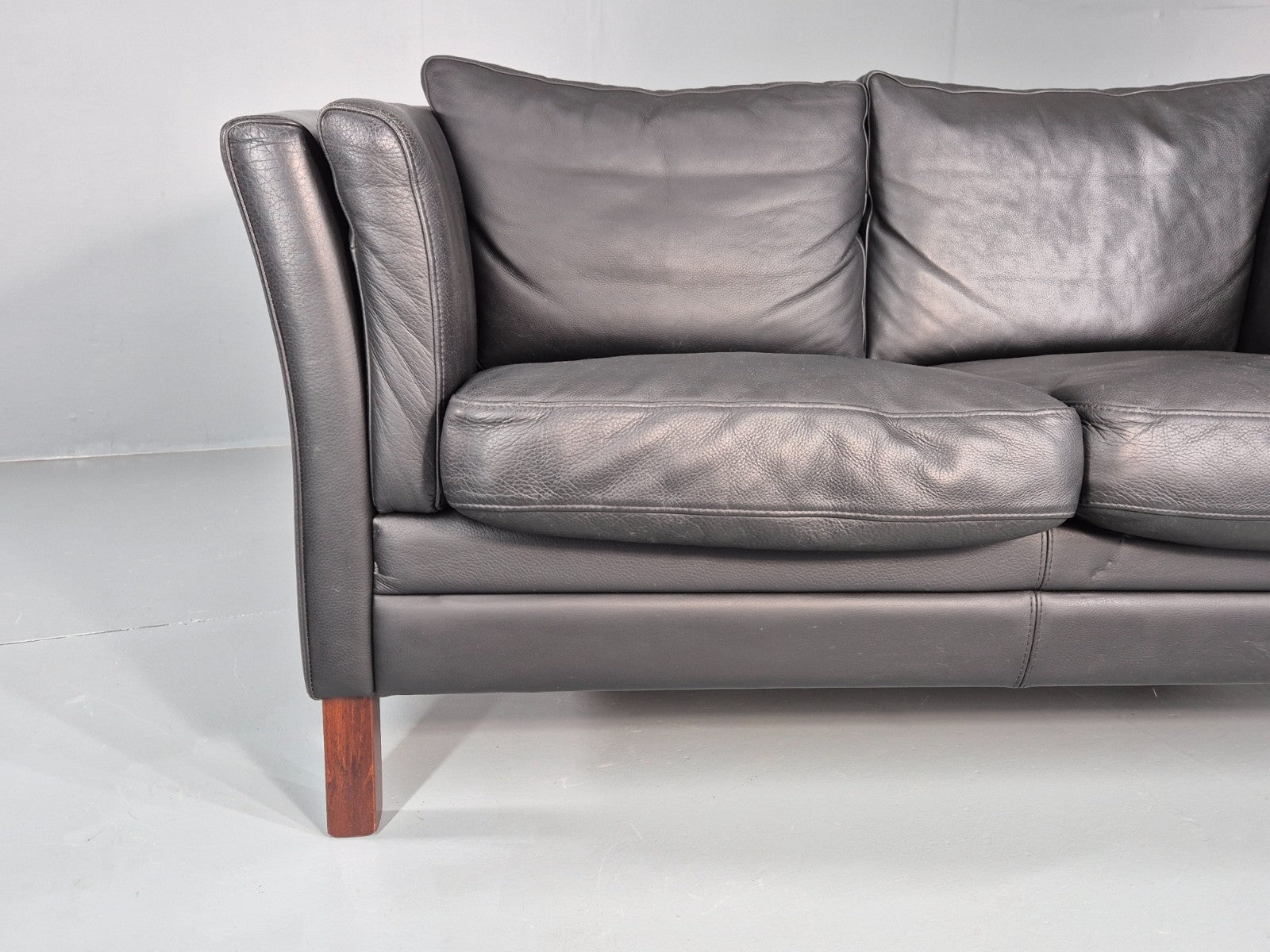 Vintage 2 Seat Sofa Danish Black Leather Mid Century Retro 1980s EB10473 M2SS2