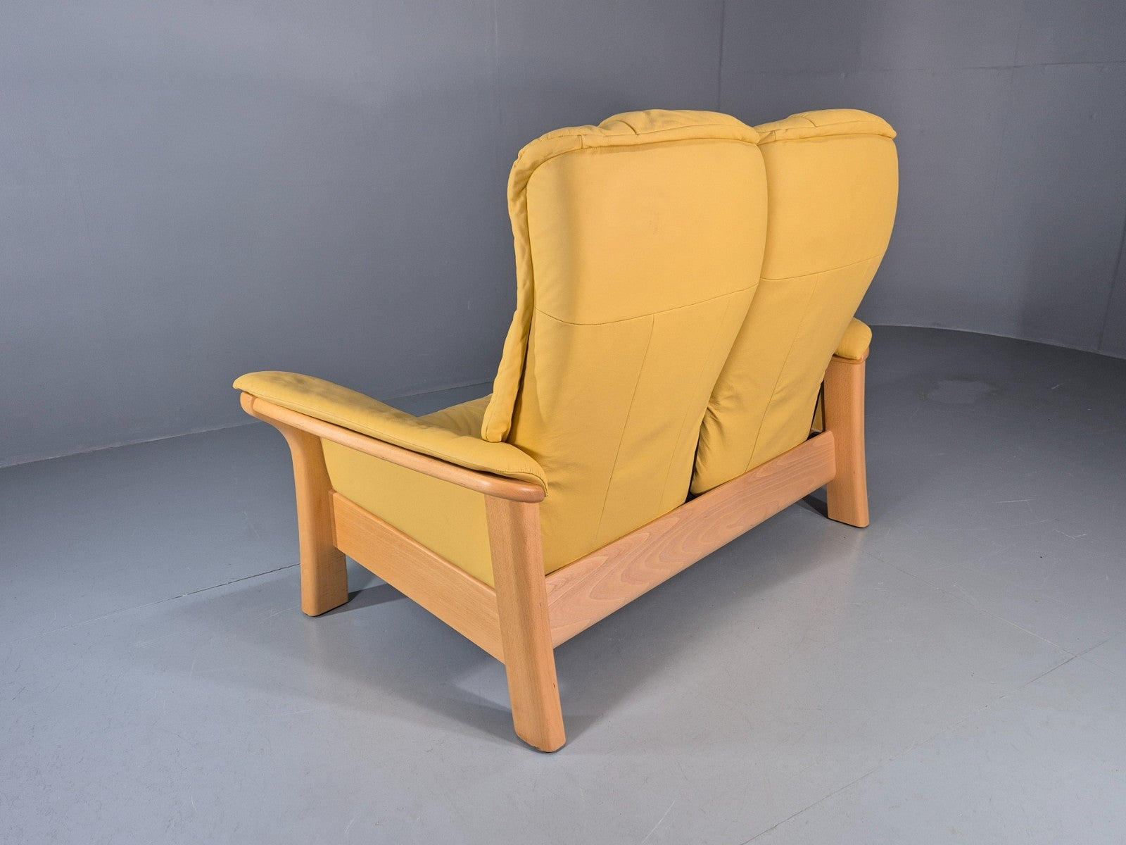 Ekornes Stressless Two Seater Leather Sofa Recline Stressless  EB11266 M2SS18