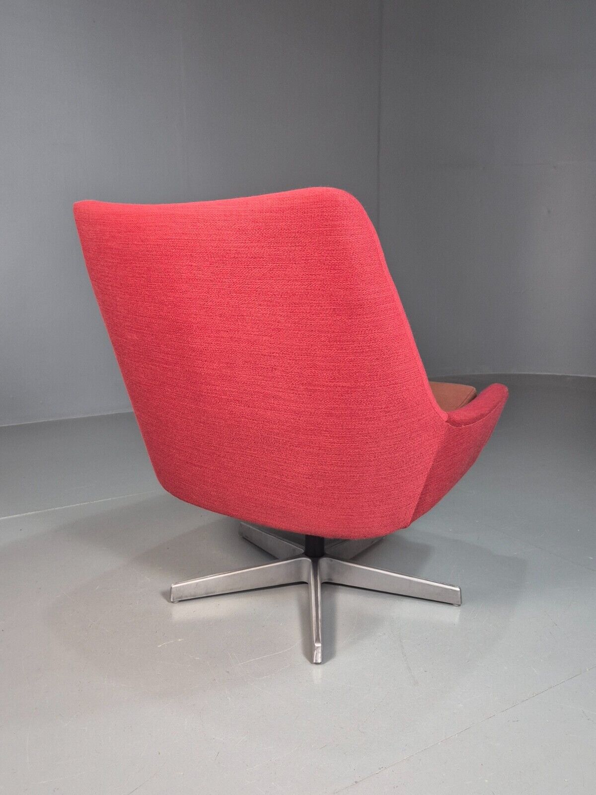 Vintage Swedish Swivel Chair Red Wool Ihreborn 1970s Retro EB7900 MSWI - UKDK FURNITURE