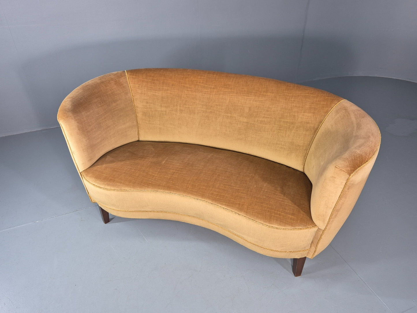 Classic Two Seater Danish Curved Banana Sofa 1930s Art Deco Gold  EB10791 M2SS6