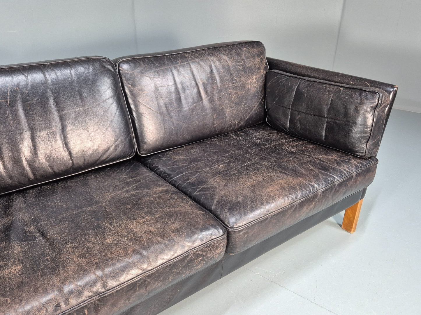 Mid Century Two Seater Sofa Black Leather Vintage Danish 1980s MCM  EB10713 M2SS4