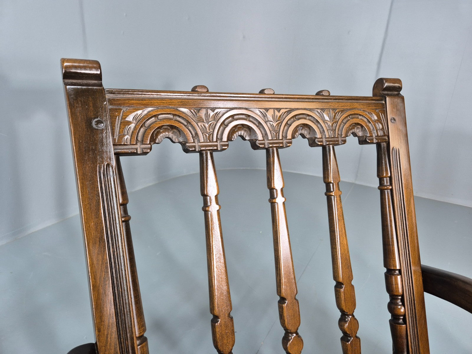 2 Ercol Cloister Lounge Chairs Dark Elm Frame Floral Upholstery 70s EB10987 VCAR7