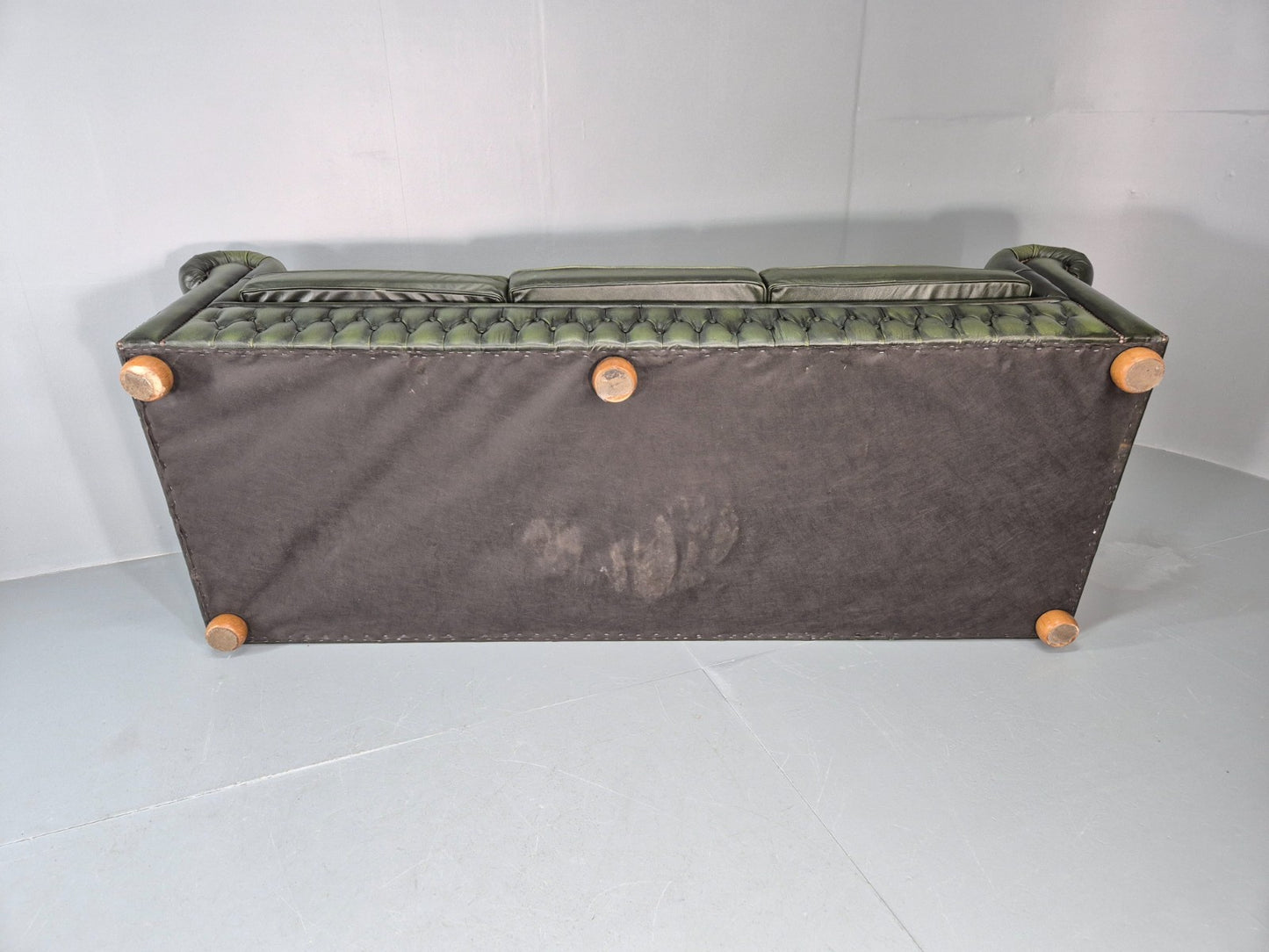 Three Seater Green Leather Chesterfield Quality Version Retro EB11032 VCHE10