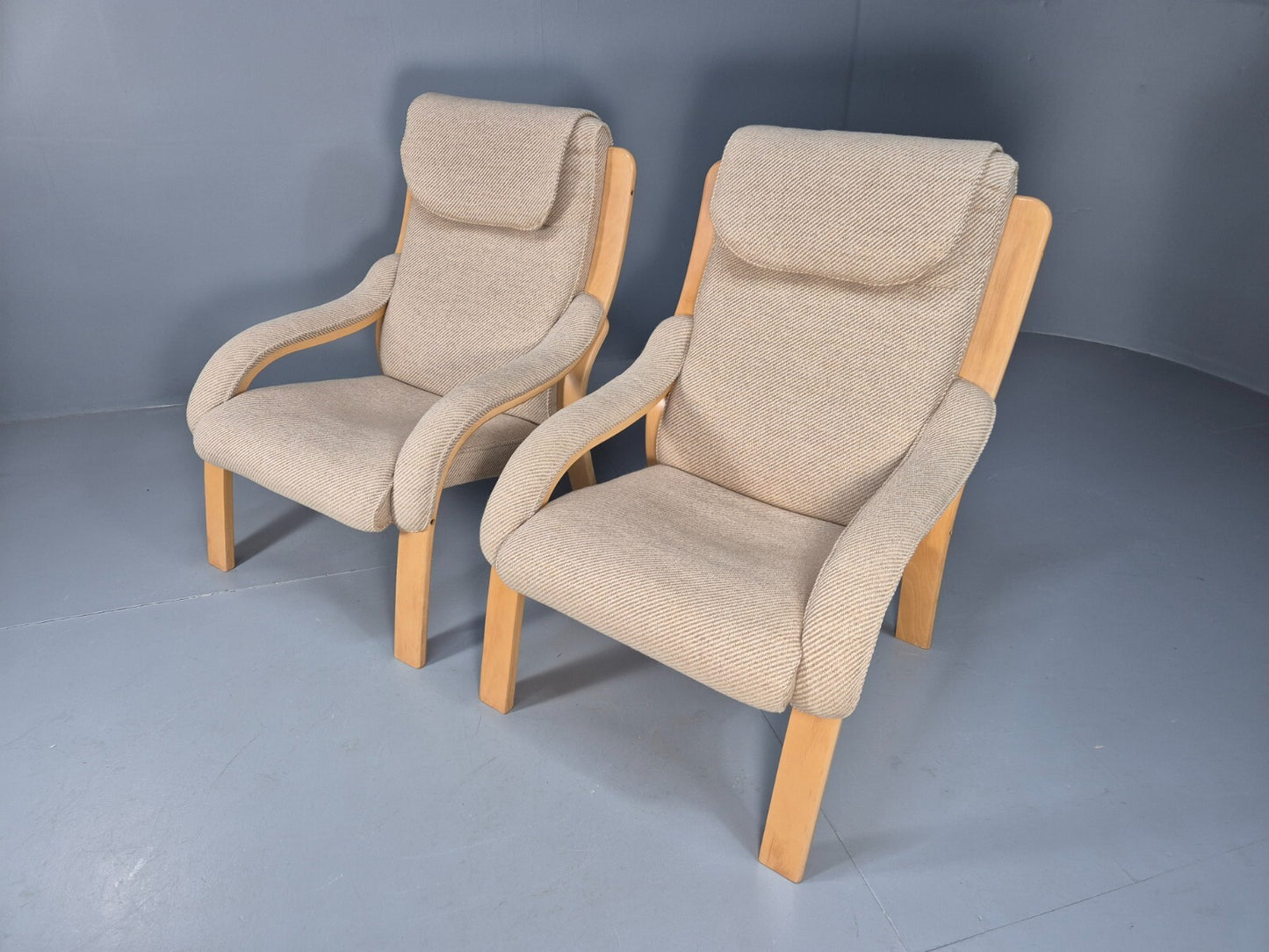 Bentwood Lounge Chairs Pair Oatmeal Fabric Beech Wood Danish Design EB9251 MBEN - UKDK FURNITURE