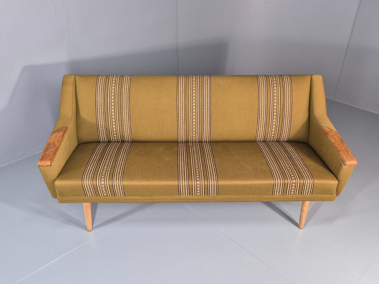 Vintage Three Seater Settee Danish Wool Oak Details 1970s Retro EB11359 M3SS4