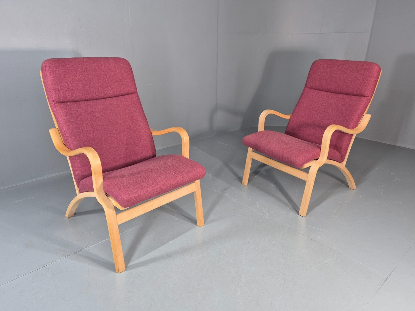 2 Stouby Bentwood Lounge Chairs Mauve Wool 1980s Retro MCM EB11349 MBEN15