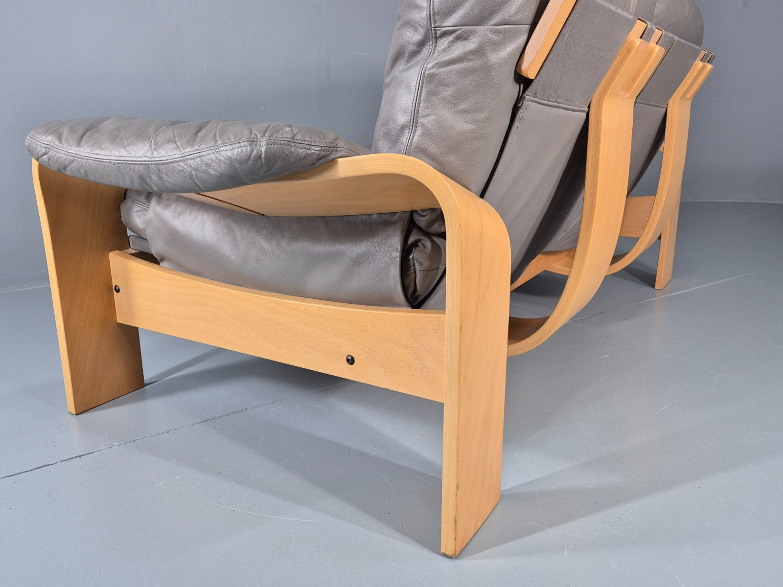 Two Seater Vintage Settee Bentwood and Grey Leather 1980s Retro MCM EB11390 M2SS19