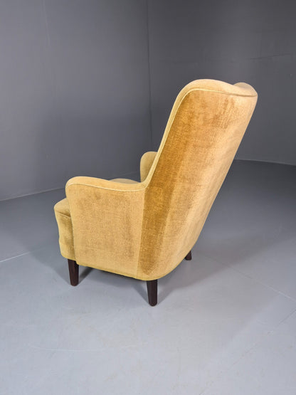 Mid Century Tub Chair Gold Velour 1960s Retro Buttoned  EB10751 VCLO10