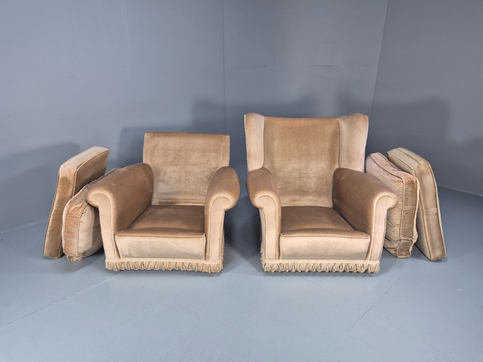 1970s Luxury Lounge Chairs Lowback and Wingback Gold Velour Retro  EB10631 VCLO11