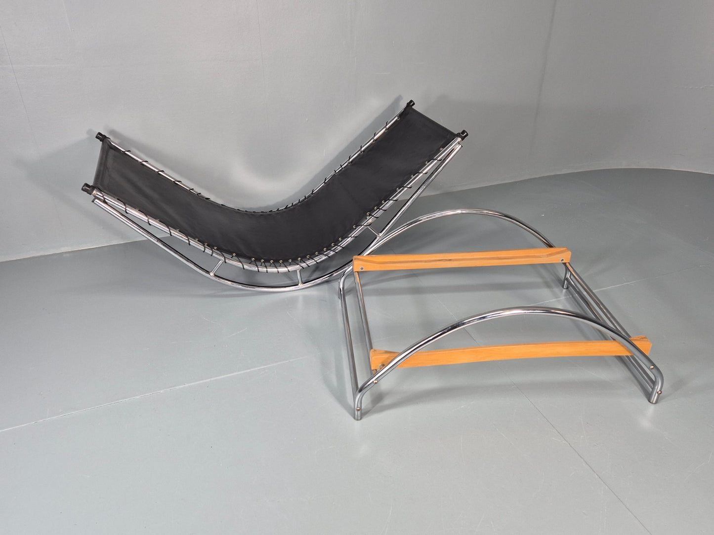 Vintage Bauhaus Style Chaise Longue Ahlberg for Swecco 1980s Retro  EB11112 M4SS4