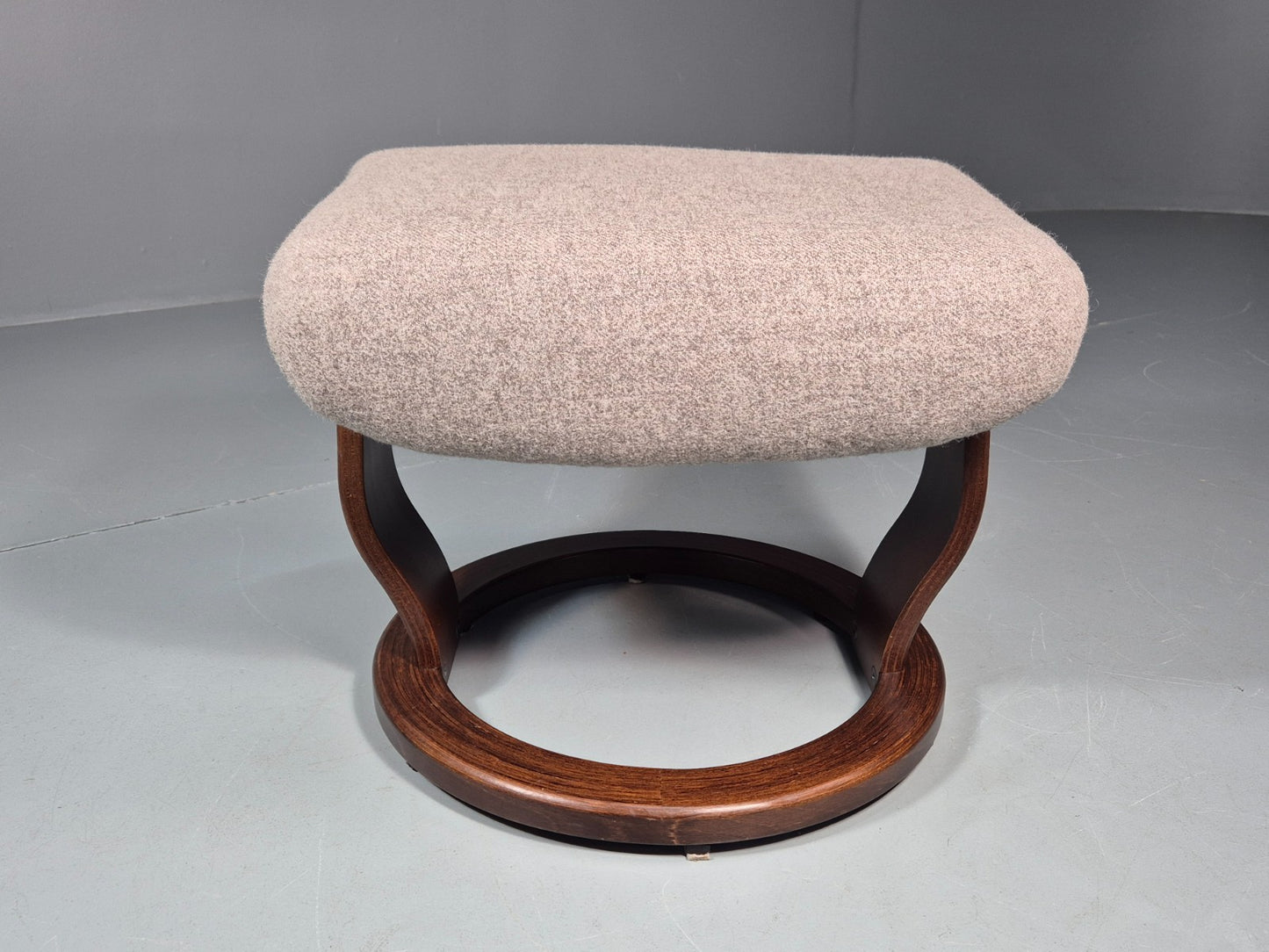 Stressless Style Footstool New Upholstery 1990s Retro EB10985 MFOO0