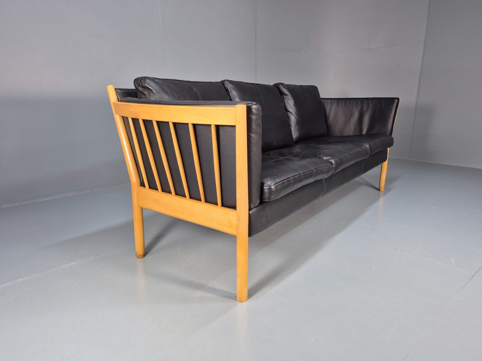 Mid Century Three Seater Sofa Beech Ends Black Leather 1980s Retro EB10399 M3SS11