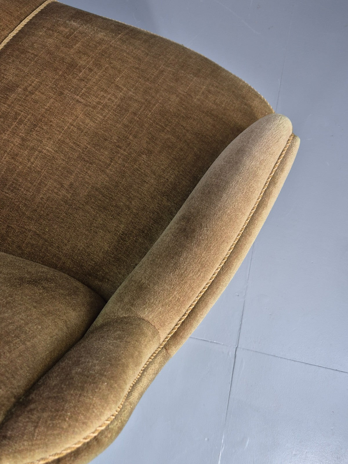 Vintage Danish  Banana Sofa Green Velour Tassels 1960s Retro MCM  EB10802 V3SS14