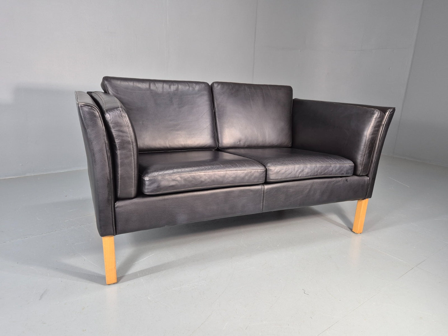 Vintage 2 Seater Settee Danish Retro Black leather and Vinyl EB11640  M2SS0