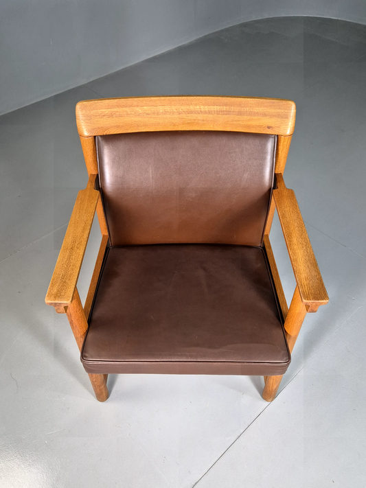 Vintage Scandinavian Elbow Chair Brown Leather Oak Frame Retro MCM EB7301 MNOR - UKDK FURNITURE