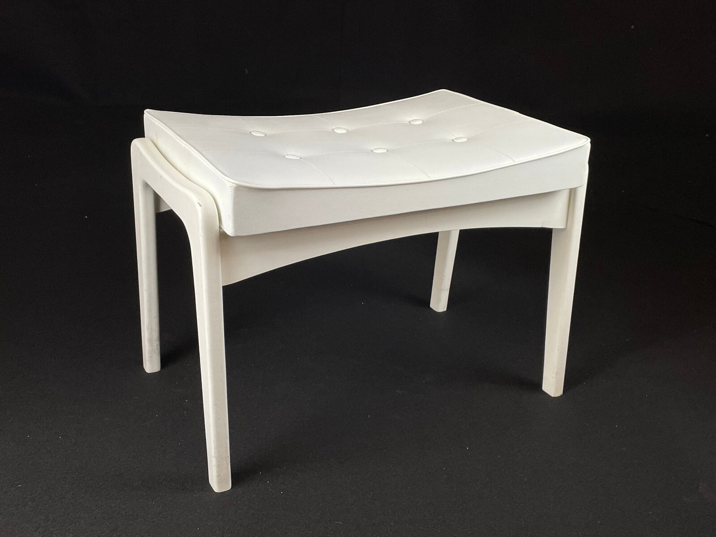 British White Vinyl Footstool with White Frame Mid-Century Modern EB4111 MFOO1