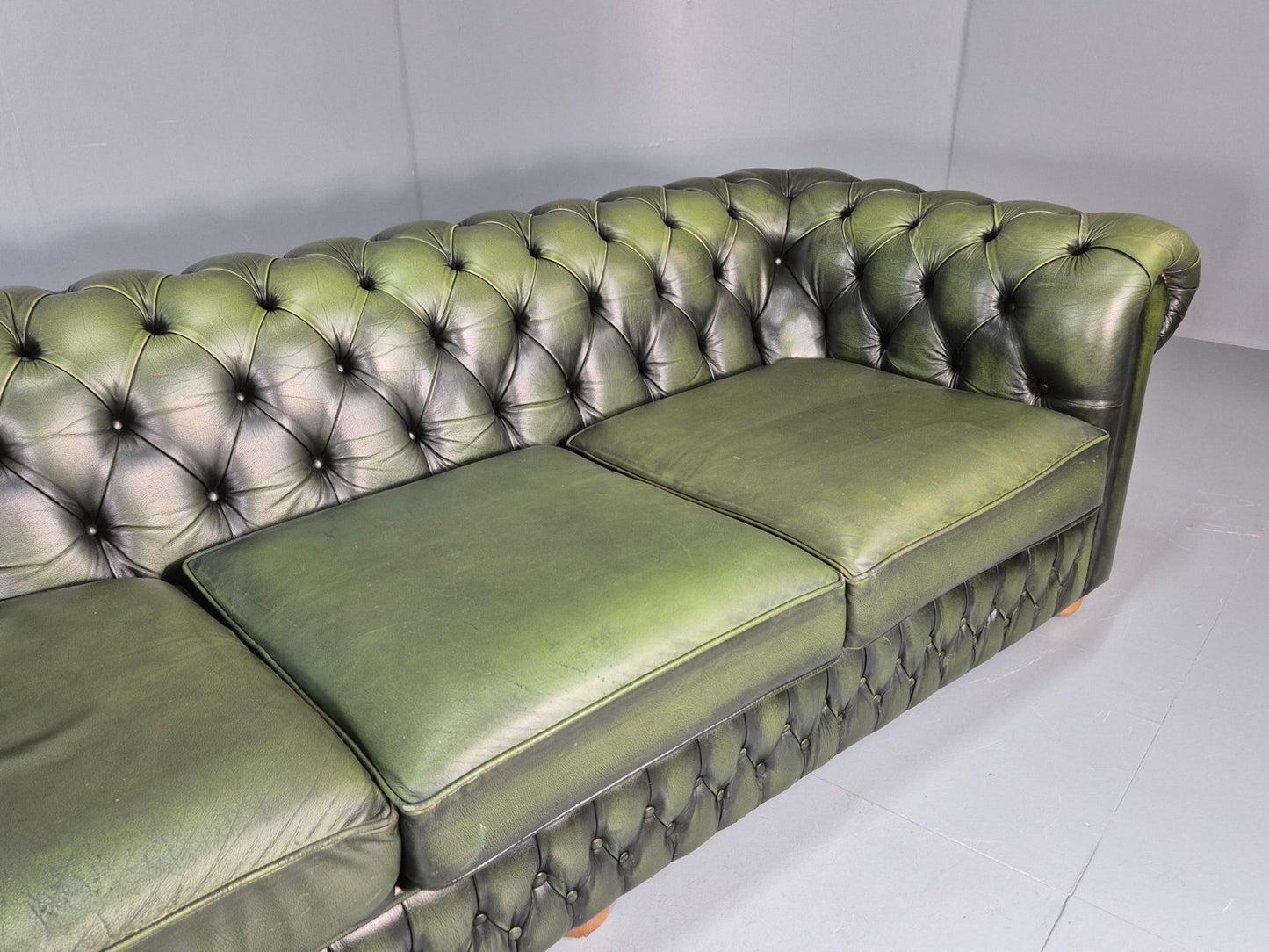 Three Seater Green Leather Chesterfield Quality Version Retro EB11032 VCHE3