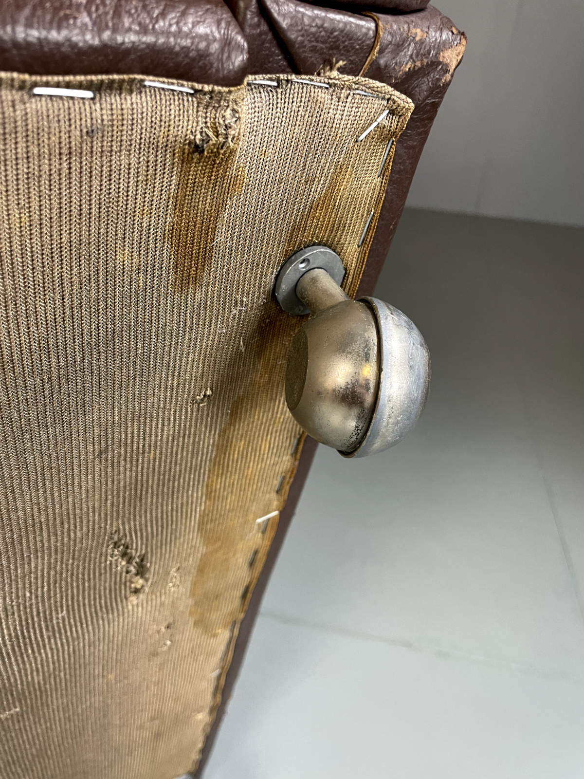 Danish Leather Lounge Chair Vintage 1970s Retro MCM EB5404 MNOR14