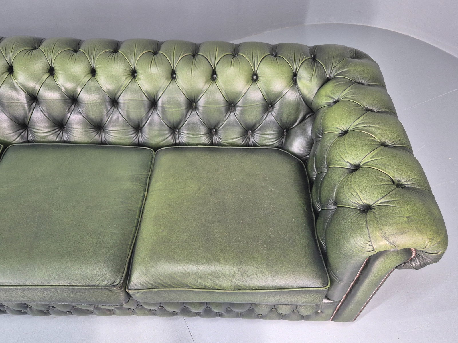 3 Seater Chesterfield Sofa Green Leather Studded Vintage EB11029 VCHE9