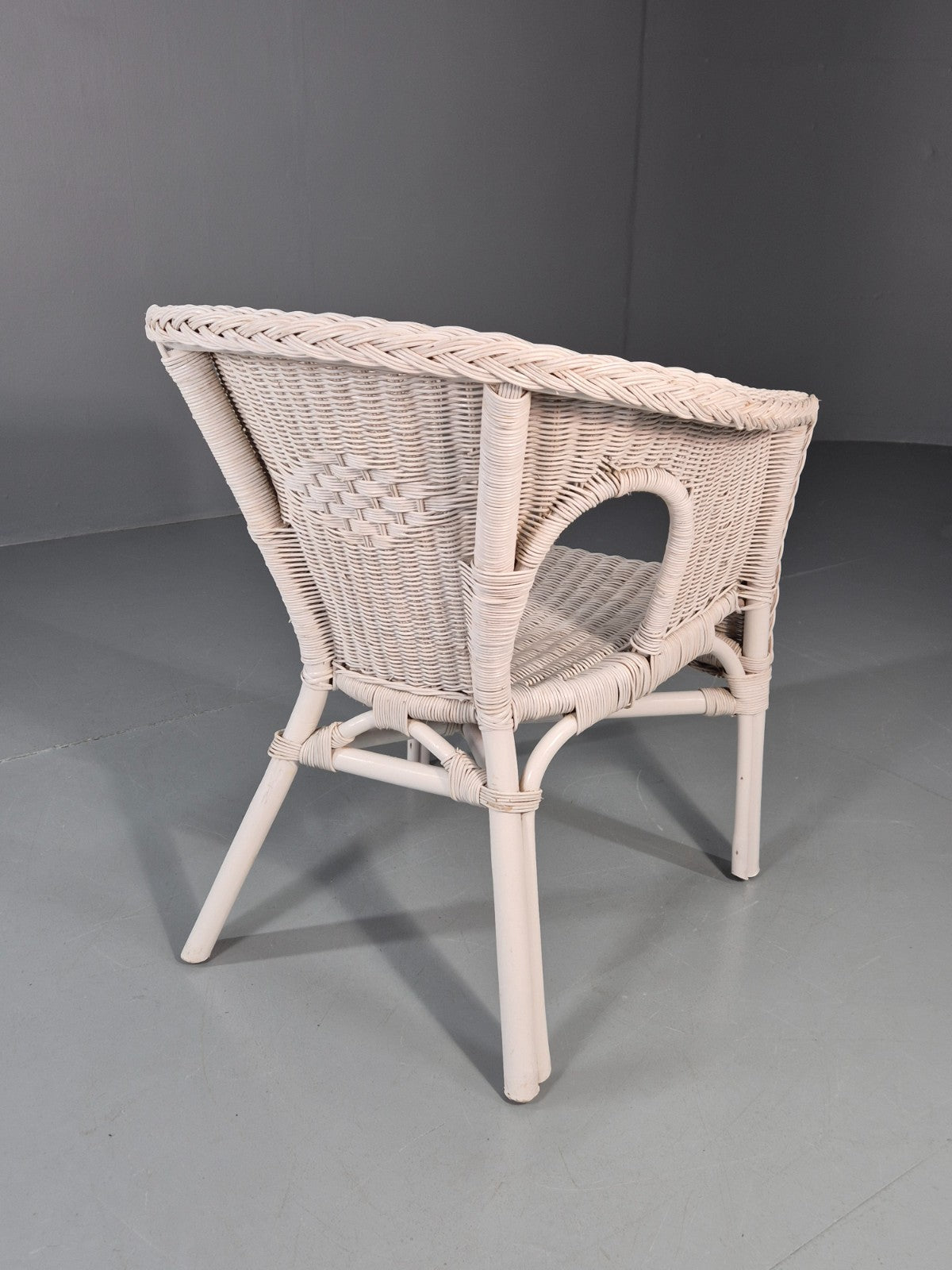 Vintage Rattan Lounge Chair White Painted 1970s Retro EB11219 VBER8