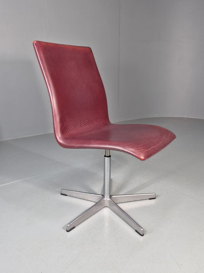 Vintage Fritz Hansen Oxford Chair Arne Jacobsen Design 2004 MCM EB11756 MSWI5