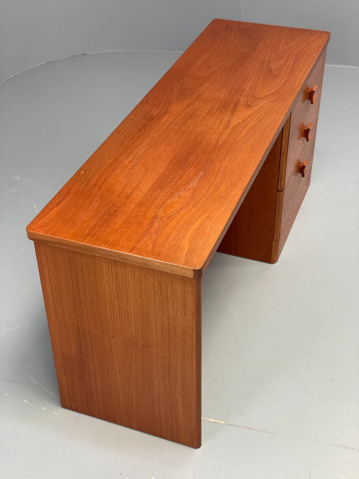 Vintage Stag Teak Desk Dresser Drawers Retro 1970s EB11792 MWOO12