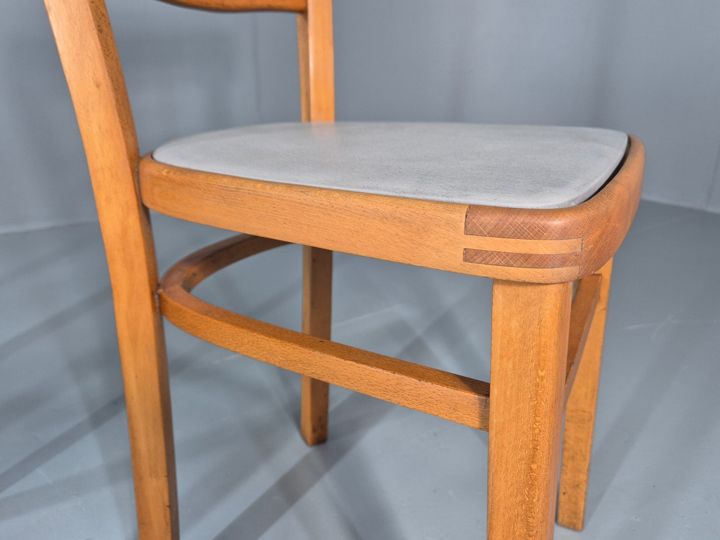 3 1960s Kitchen Chairs Beech Frame Grey Vinyl Seats Retro EB11475 MDIN9