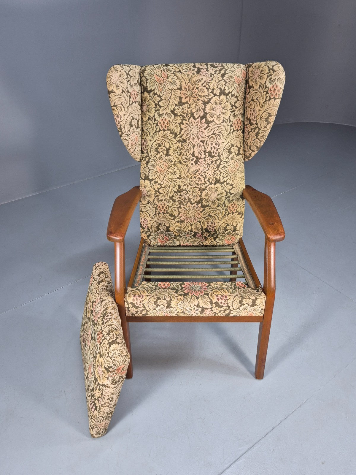 Vintage Parker Knoll Wingback Armchair 1960s Floral Print Retro EB10426 MNOR4