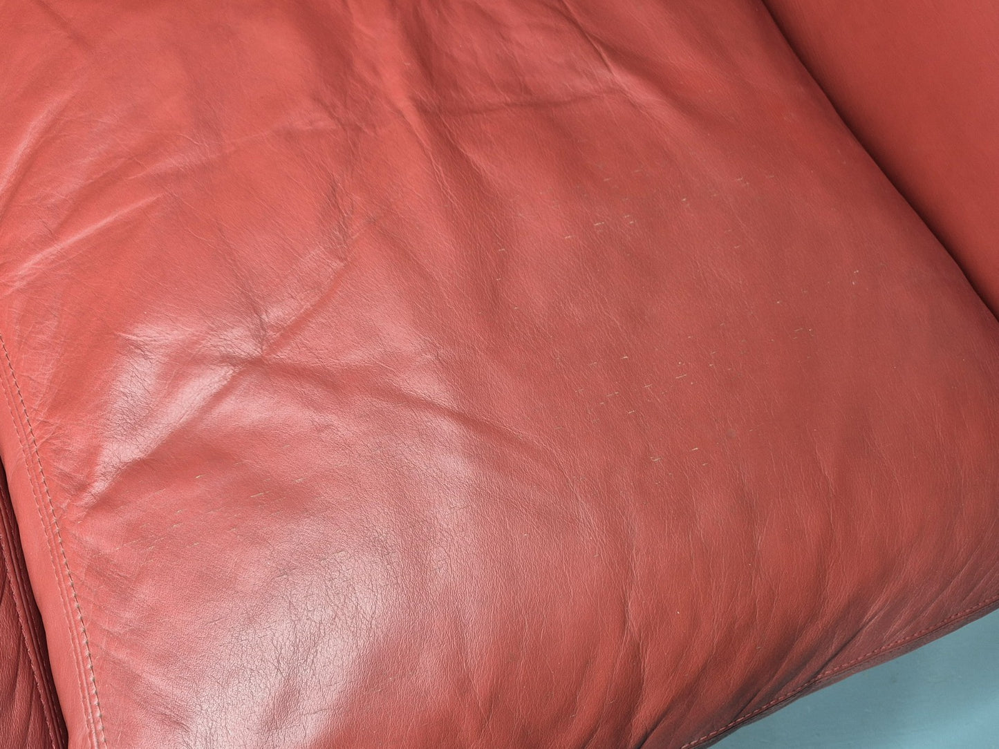 Vintage Danish 2 Seater Danish Skalma Red Leather 1980s Retro MCM EB10512 M2SS10