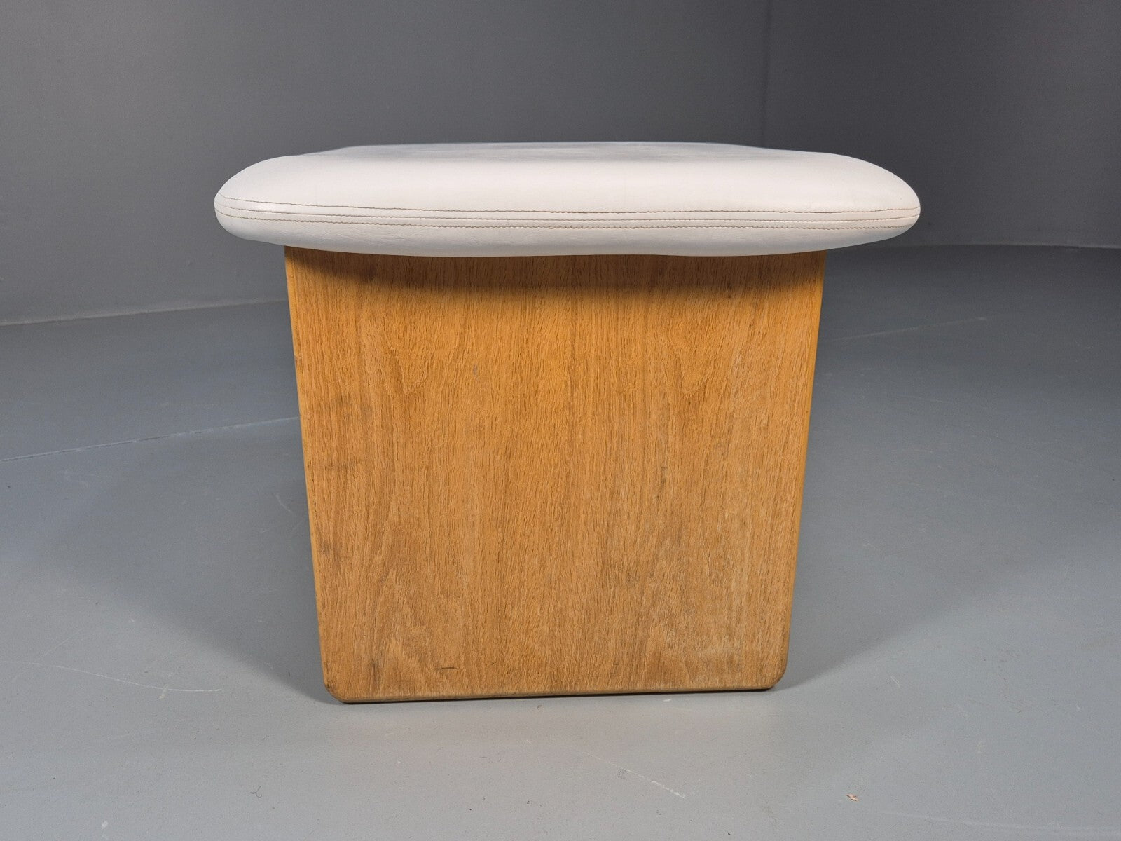 Vintage Stag Furniture Stool White Vinyl and Oak 1970s Retro EB9749 MFOO - UKDK FURNITURE