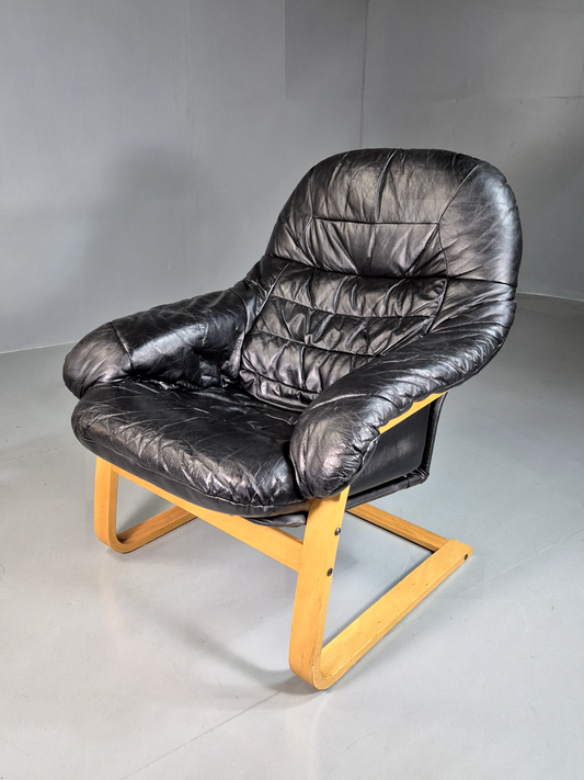 Vintage Danish Lounge Chair Black Leather Bentwood Frame Retro MCM EB7254 MBEN - UKDK FURNITURE