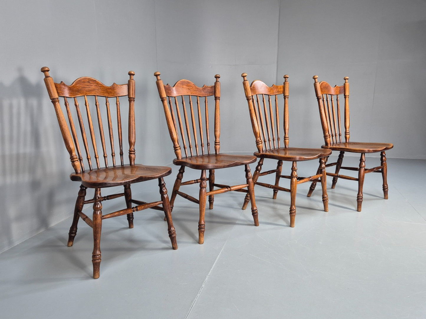 4 Vintage American Windsor Dining Chairs Solid Oak 1900s Antique EB10703 VDIN10