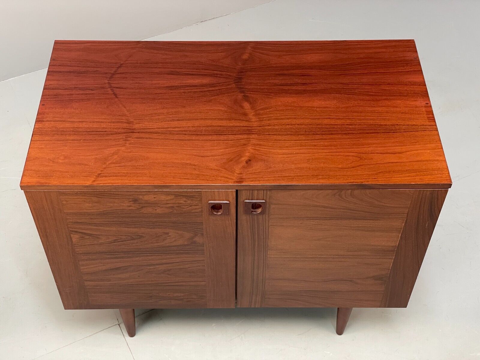 Vintage Danish Storage Cabinet Adjustable Shelf Retro EB8846 MWOO - UKDK FURNITURE