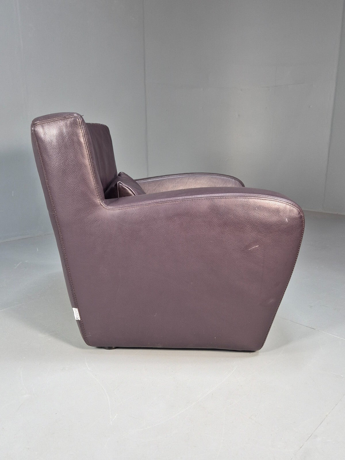 A Vintage Ligne Roset Jonathan Burgundy Leather Club Chair EB9458 MNOR - UKDK FURNITURE