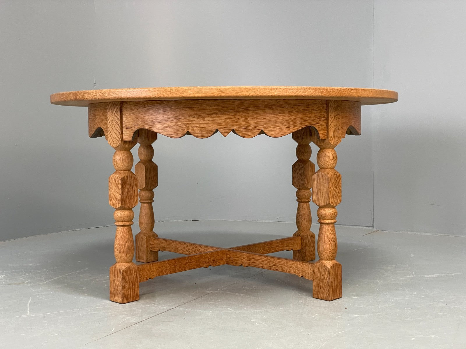 Round Oak Coffee Table Henning Kjaernulf Style Danish Design EB10825 MWOO0