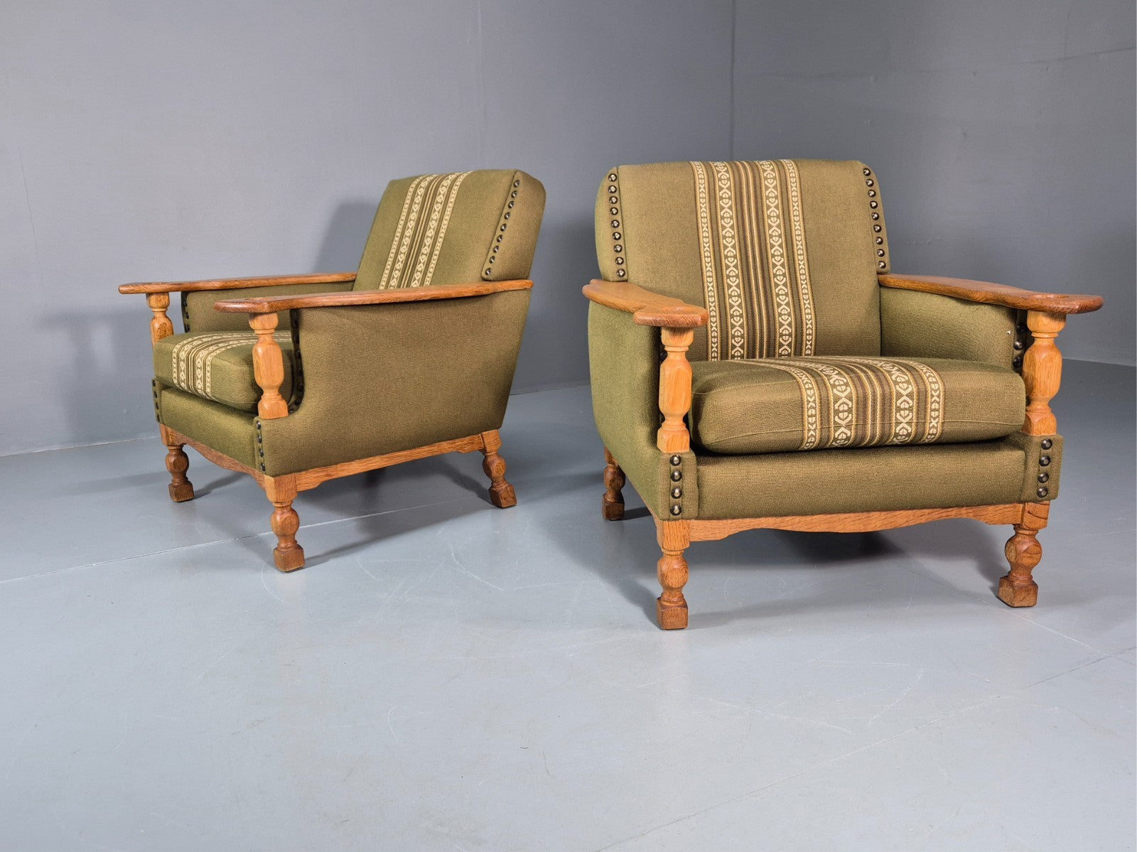 2 Kjaernulf Lounge Chairs Retro 1970s Green Light Oak Retro EB10750 VCLO1