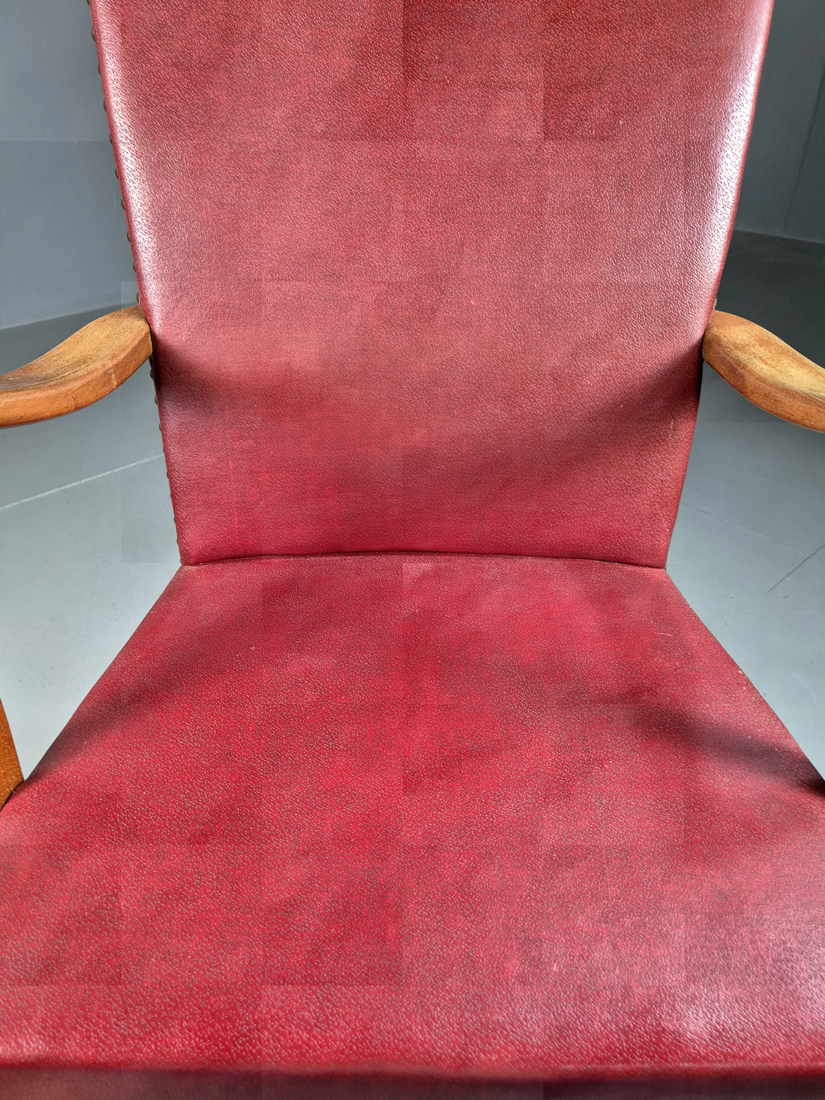 Vintage Elbow Chair Beech Frame Red Vinyl 1950s Retro MCM EB7329 MDIN12