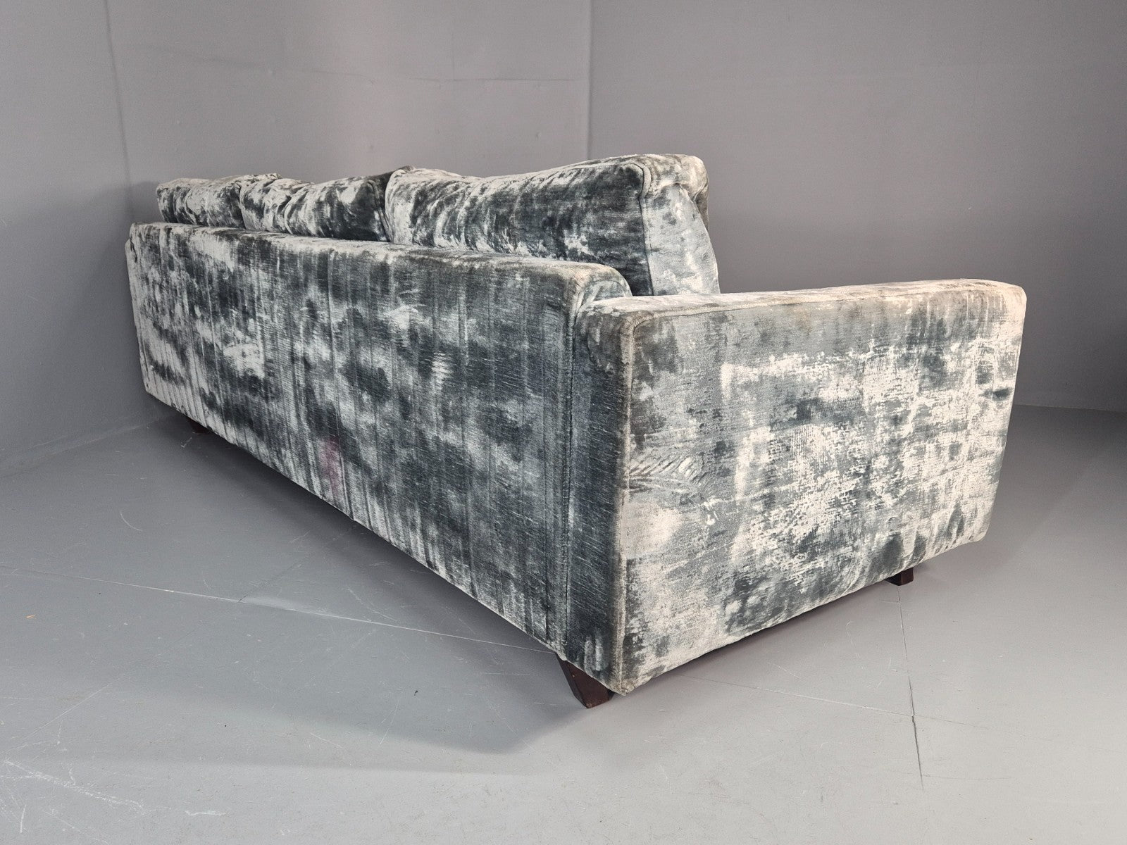 Huge 4 Seater Settee Turquoise Velvet ex Hotel Modern Design Retro EB11608 M4SS18