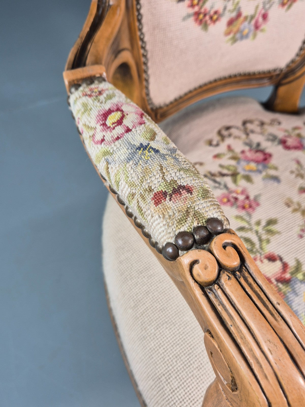 French Rococo Fauteuil Chair Floral Embroidered 1960s Retro EB10777 VDIN12