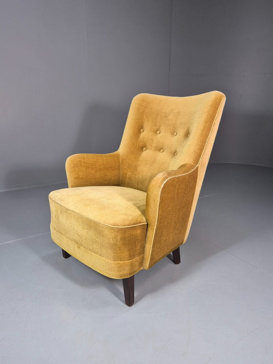 Mid Century Tub Chair Gold Velour 1960s Retro Buttoned  EB10751 VCLO0