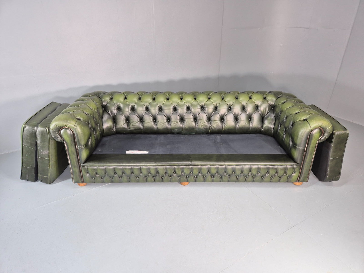 Three Seater Green Leather Chesterfield Quality Version Retro EB11032 VCHE7