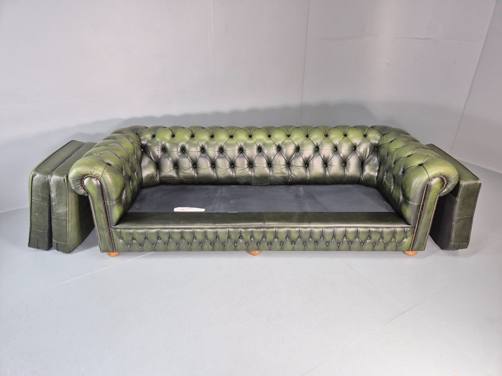 Three Seater Green Leather Chesterfield Quality Version Retro EB11032 VCHE7