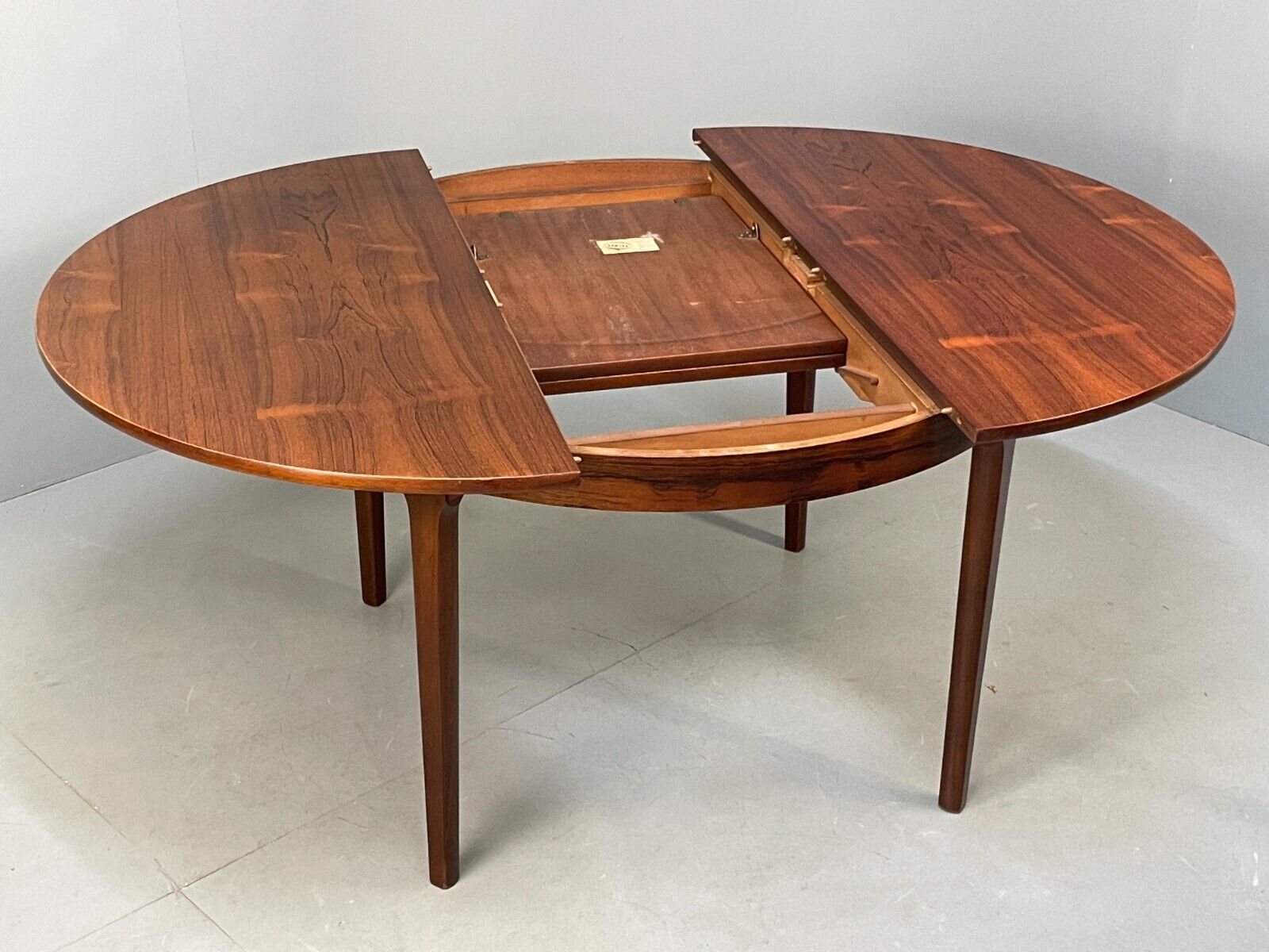 Vintage Nathan Dining Table Extending Circular Mid Century EB9126 MWOO - UKDK FURNITURE