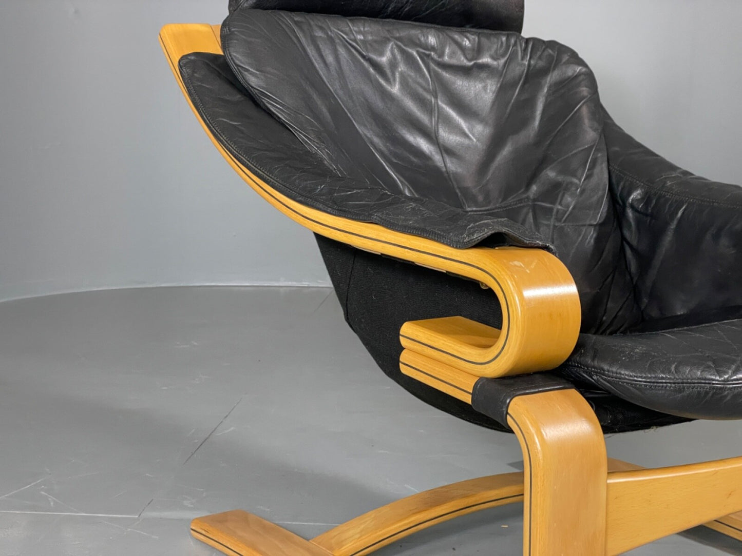 Vintage Danish Lounge Chair Black Leather Skippers Apollo Chair EB6121 MBEN4