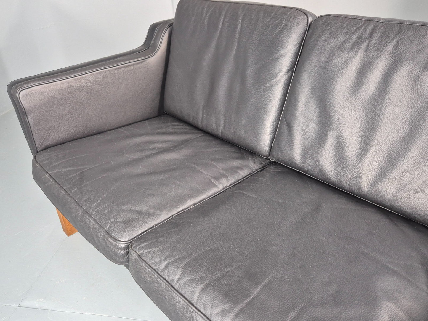 Vintage 2 Seat Sofa Danish Black Leather Mogensen Style Retro 1980s EB10466 M2SS19