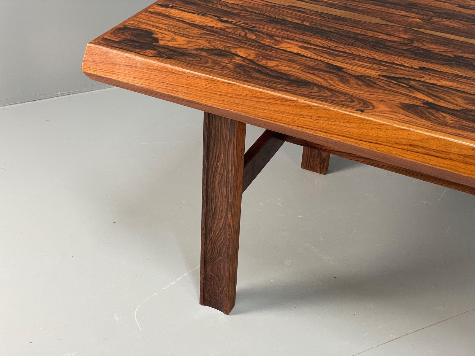 Vintage Danish Coffee Table - 1960s Mid Century Shaped Solid Legs EB11182 MWOO22