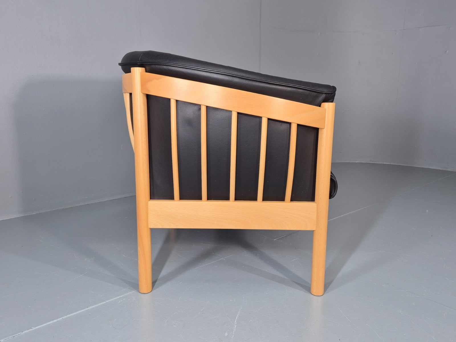 Vintage Two Seater Settee Black Leather Stickback Nielaus Retro MCM EB11407 M2SS10