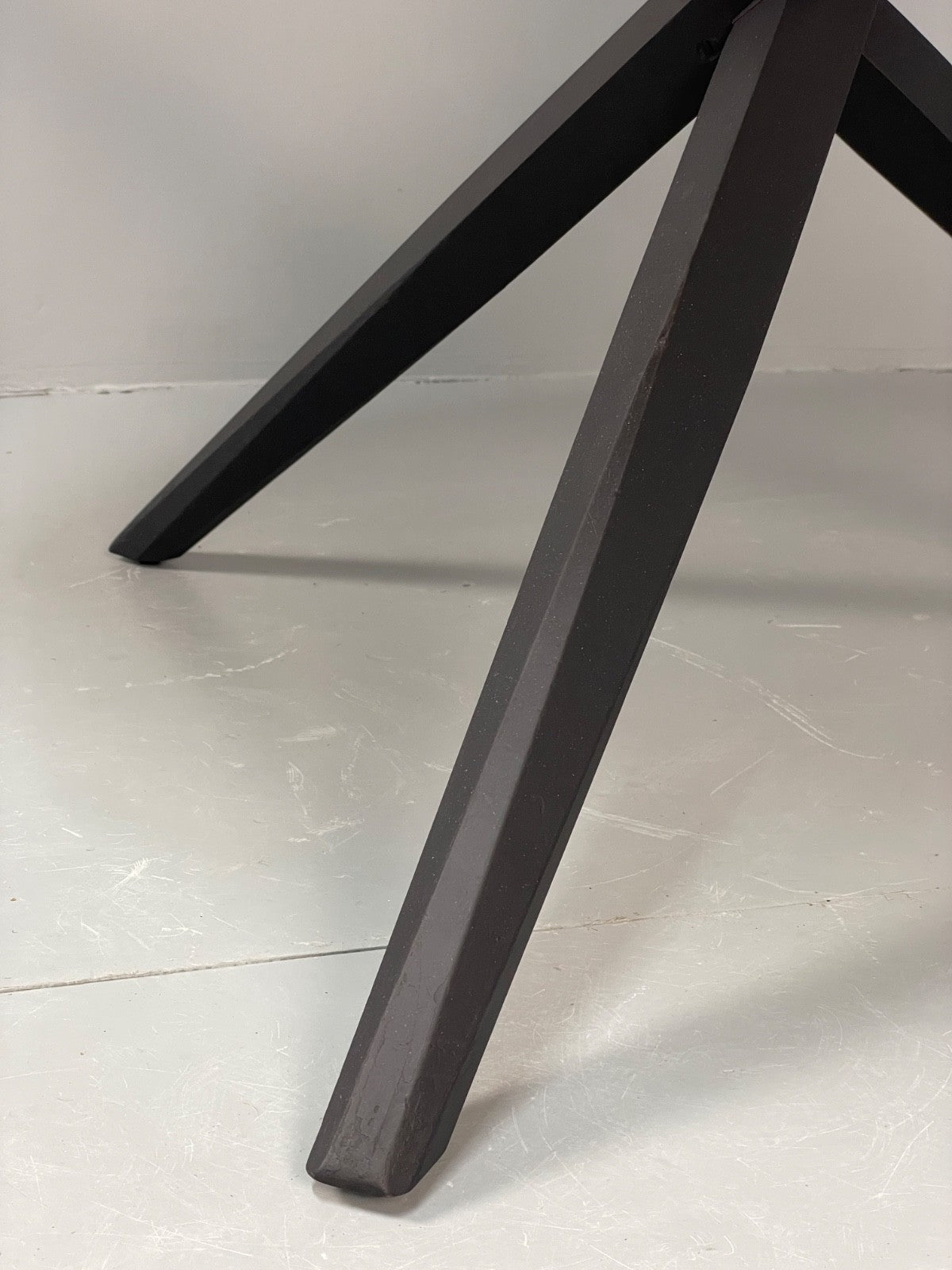 Vintage Circular Dining Table By Robert Heritage For GW Evans 1950s EB11050 MWOO7