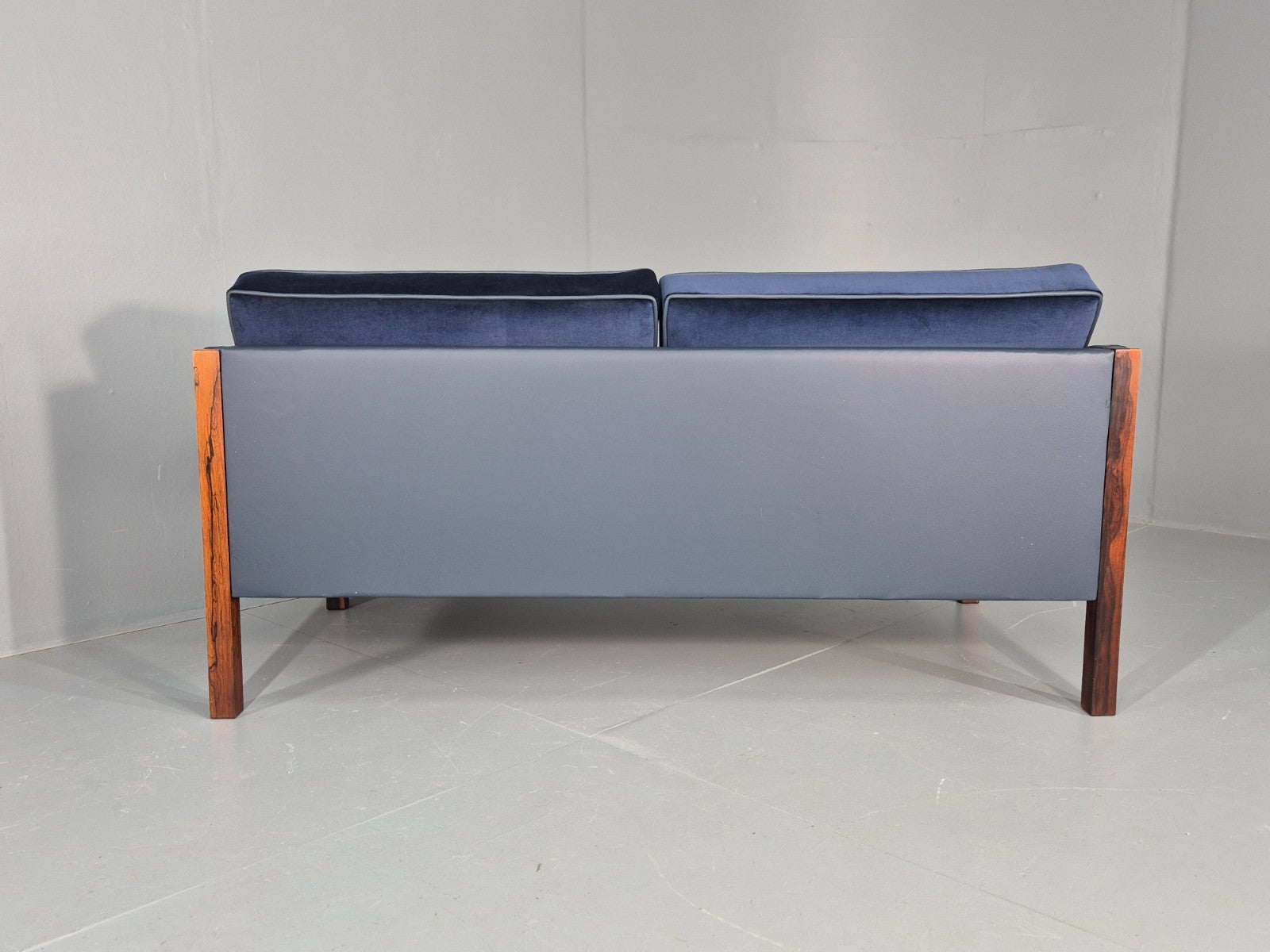 Vntage 2 Seater Sofa Danish Erik Jorgensen New Leather Upholstery  EB11927 M2SS17